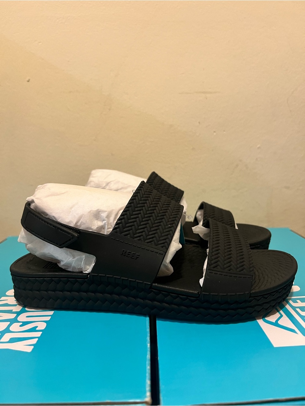 Reef Women’s Black Textured Strap Slide Sandals